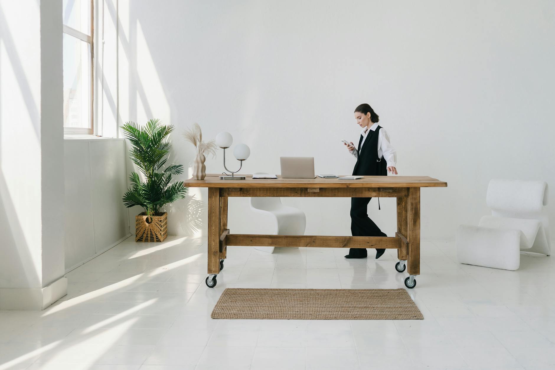 Choisir un bureau assis-debout : ce qui compte vraiment